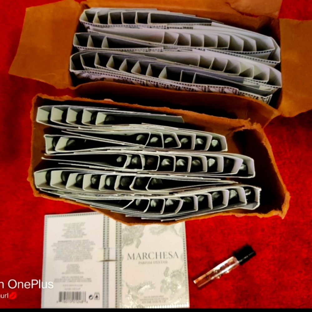 Marchesa samples Sephora LOTS OF Other scents AVAILABLE